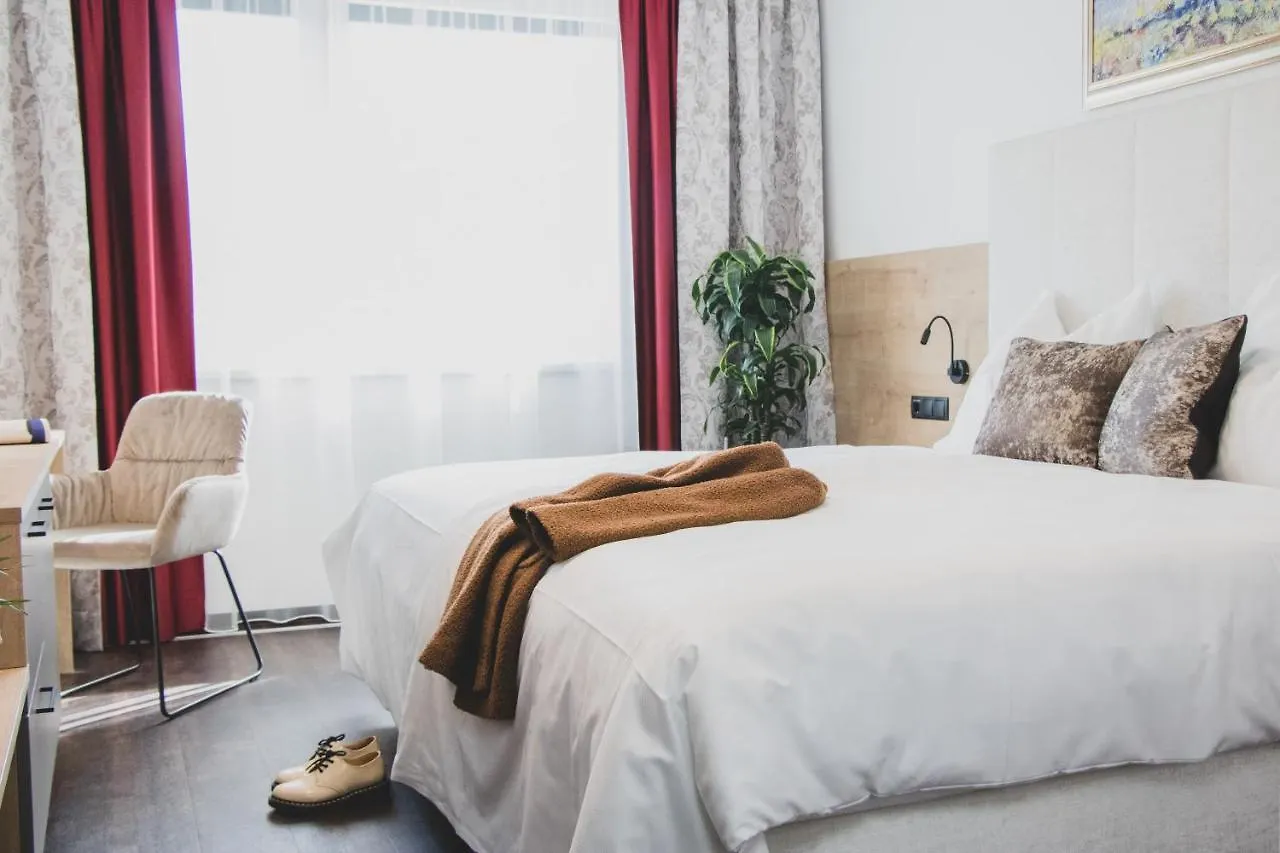 Boutique Hotel Edelmanns Kematen in Tirol 0*,